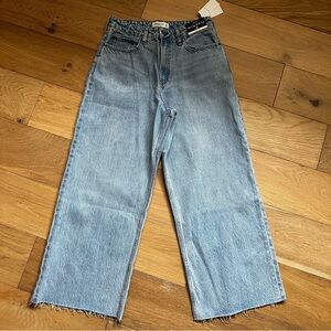 NWT Abercrombie Ankle Wide Leg Jeans